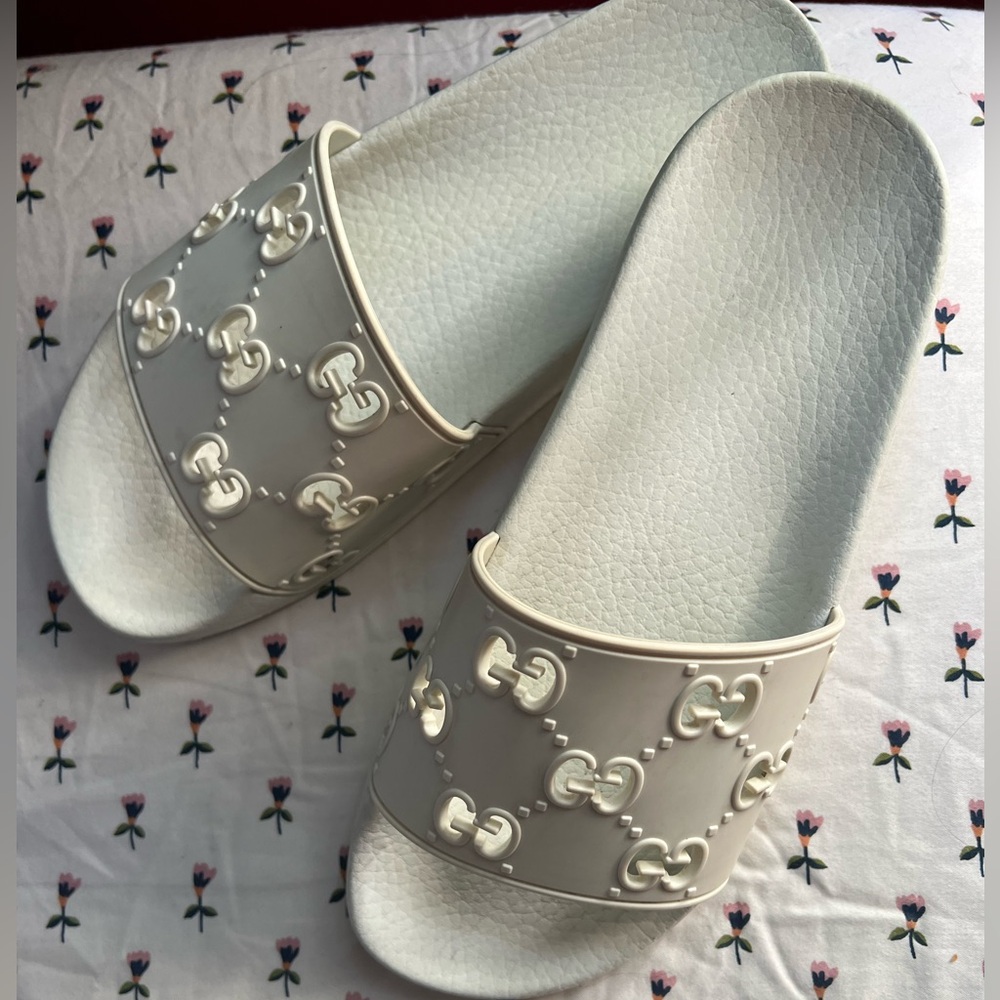 Gucci White Slide Slippers